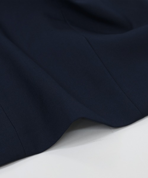 BLUEEAST（ブルーイースト）の「バックスリットテーラードジャケット（テーラードジャケット・レディース・チャコールグレー/ネイビー・LARGE/MEDIUM）」の4枚目の写真