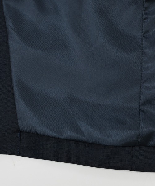 BLUEEAST（ブルーイースト）の「バックスリットテーラードジャケット（テーラードジャケット・レディース・チャコールグレー/ネイビー・LARGE/MEDIUM）」の3枚目の写真