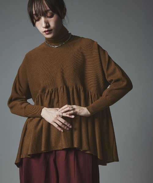 W:Huku(フーク)の「【W:Huku / ウールミックス ライト ニット】タートルネック ペプラム チュニック トップス / Wool-Blend Lightweight Knit Peplum Top(ニット/セーター・レディース・ブラック/チャコール/ライトグレー/ブラウン・FREE)」の18枚目の写真