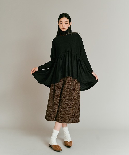 W:Huku(フーク)の「【W:Huku / ウールミックス ライト ニット】タートルネック ペプラム チュニック トップス / Wool-Blend Lightweight Knit Peplum Top(ニット/セーター・レディース・ブラック/チャコール/ライトグレー/ブラウン・FREE)」の19枚目の写真
