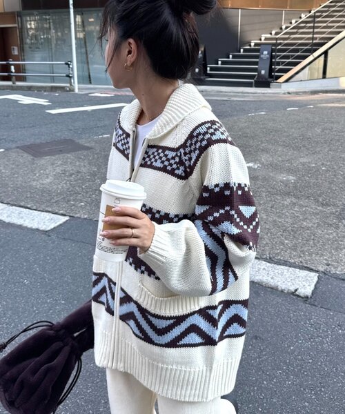 WILLOW(ウィロー)の「【willow】カウチンオーバーニットZIPカーデ(カーディガン/ボレロ・レディース・ブラック/オフホワイト・ONE SIZE)」の1枚目の写真