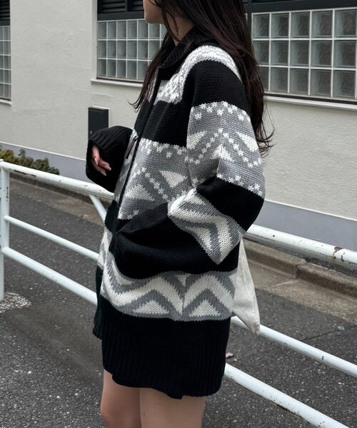 WILLOW(ウィロー)の「【willow】カウチンオーバーニットZIPカーデ(カーディガン/ボレロ・レディース・ブラック/オフホワイト・ONE SIZE)」の3枚目の写真