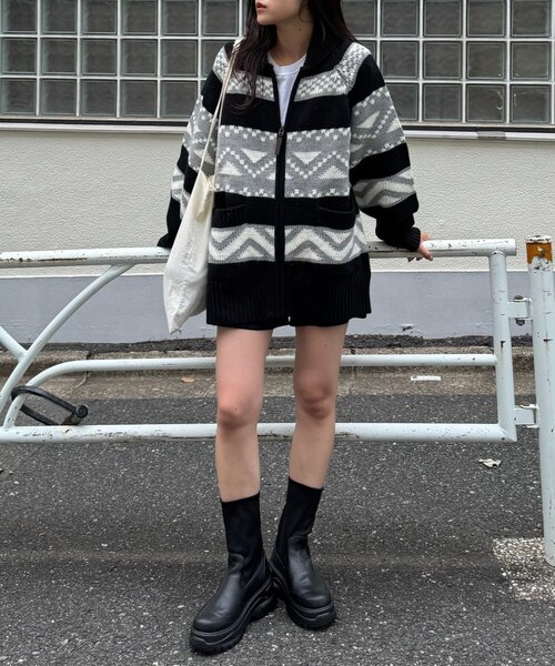 WILLOW(ウィロー)の「【willow】カウチンオーバーニットZIPカーデ(カーディガン/ボレロ・レディース・ブラック/オフホワイト・ONE SIZE)」の7枚目の写真