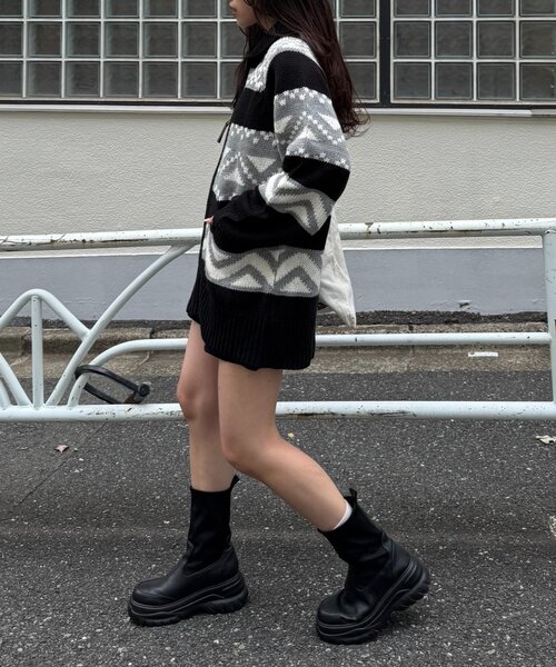 WILLOW(ウィロー)の「【willow】カウチンオーバーニットZIPカーデ(カーディガン/ボレロ・レディース・ブラック/オフホワイト・ONE SIZE)」の11枚目の写真