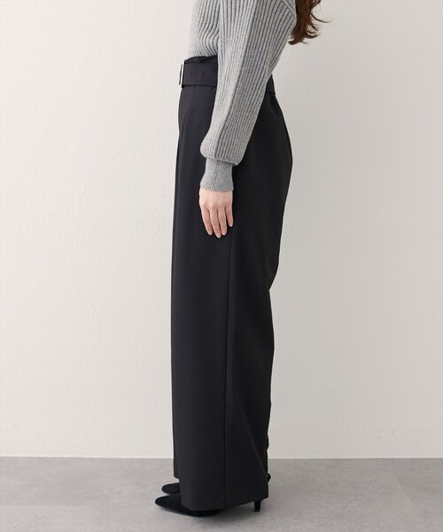 natural couture（ナチュラルクチュール）の「バックルベルト付きタックパンツ（その他パンツ・レディース・ボルドー/ブラウン/ブラック・MEDIUM/SMALL）」の13枚目の写真