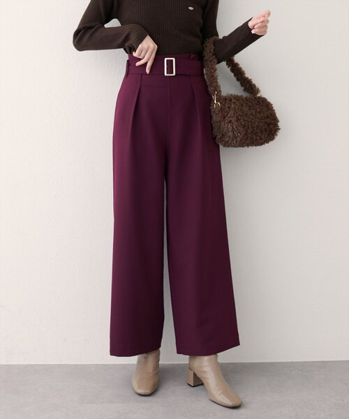 natural couture（ナチュラルクチュール）の「バックルベルト付きタックパンツ（その他パンツ・レディース・ボルドー/ブラウン/ブラック・MEDIUM/SMALL）」の7枚目の写真
