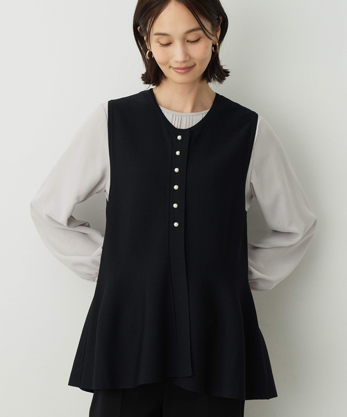 A/C DESIGN BY ALPHA CUBIC（エーシーデザインバイアルファキュービック）の「パールバルーンベスト（カーディガン/ボレロ・レディース・ブラック/ベージュ・M/L）」の20枚目の写真
