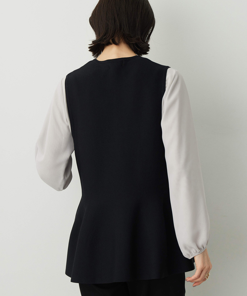 A/C DESIGN BY ALPHA CUBIC（エーシーデザインバイアルファキュービック）の「パールバルーンベスト（カーディガン/ボレロ・レディース・ブラック/ベージュ・M/L）」の22枚目の写真