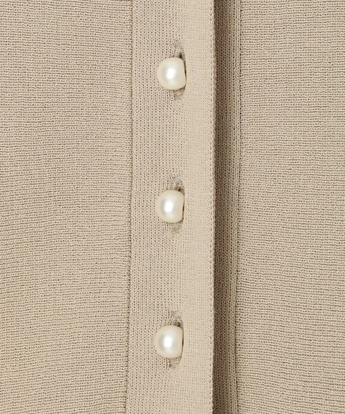 A/C DESIGN BY ALPHA CUBIC（エーシーデザインバイアルファキュービック）の「パールバルーンベスト（カーディガン/ボレロ・レディース・ブラック/ベージュ・M/L）」の16枚目の写真