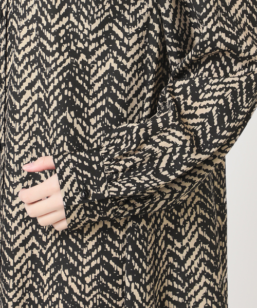 JOURNAL STANDARD（ジャーナルスタンダード）の「ランダムヘリンボーンプリントワンピース（ワンピース・レディース・ブラック・FREE）」の16枚目の写真