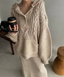 WILLFULLY（ウィルフリー）の「skipper hoodie cable muff pocket knit（ニット/セーター）」