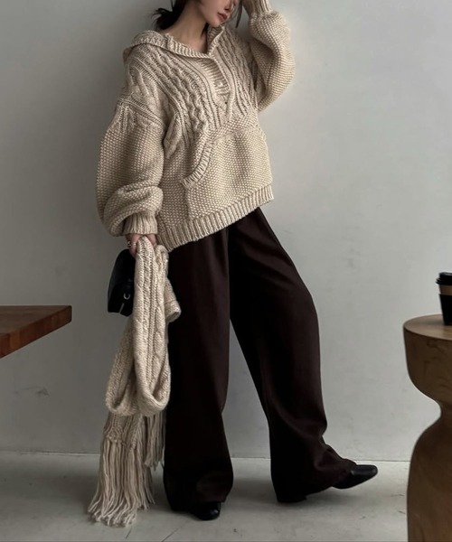 WILLFULLY（ウィルフリー）の「skipper hoodie cable muff pocket knit（ニット/セーター・レディース・ブラック/タン/チャコール・FREE）」の9枚目の写真