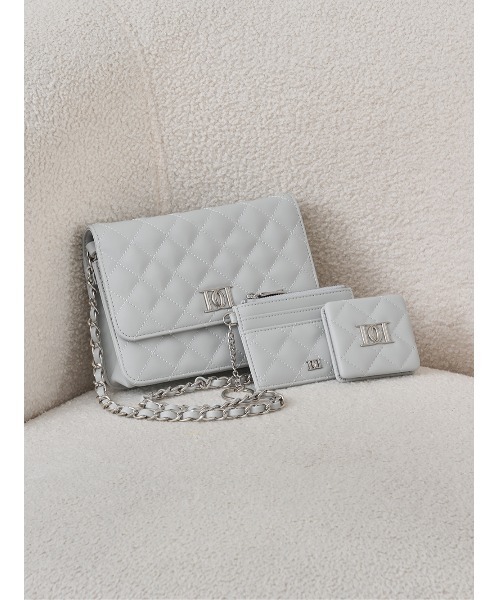 Darich（ダーリッチ）の「DDロゴキルティングトラベルセット