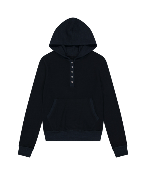 AAKAM(アーカム)の「Contrast Logo Button Hoodie (Black)(パーカー・レディース・その他・1)」の2枚目の写真