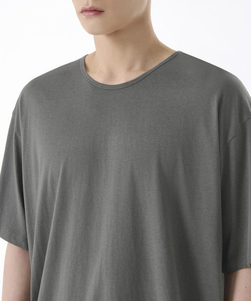 MUSINSA STANDARD（ムシンサスタンダード）の「リラックスドライトウェイトCRスクープネックTシャツ[カーキグレー]（Tシャツ/カットソー・メンズ・その他・SMALL/MEDIUM/LARGE/X-LARGE/XX-LARGE/XXX-LARGE）」の3枚目の写真