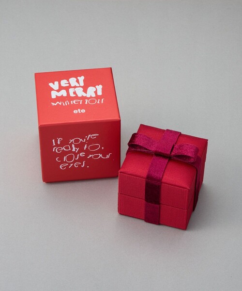 Winter Treat｜VERY MERRY] K18YG ダイヤモンド ホーリー ピアス