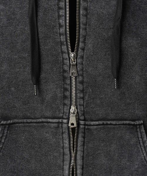 MAISON SPECIAL（メゾンスペシャル）の「《UNISEX》【ONE-MILE WEAR】Prime-Over Fade Zip Hoodie/ワンマイルウェアプライムオーバーフェードジップパーカー【MAISON SPECIAL/メゾンスペシャル】■セットアップ対応■（パーカー・メンズ・チャコールグレー/グレー/ブルー/パープル・0/1/2）」の9枚目の写真