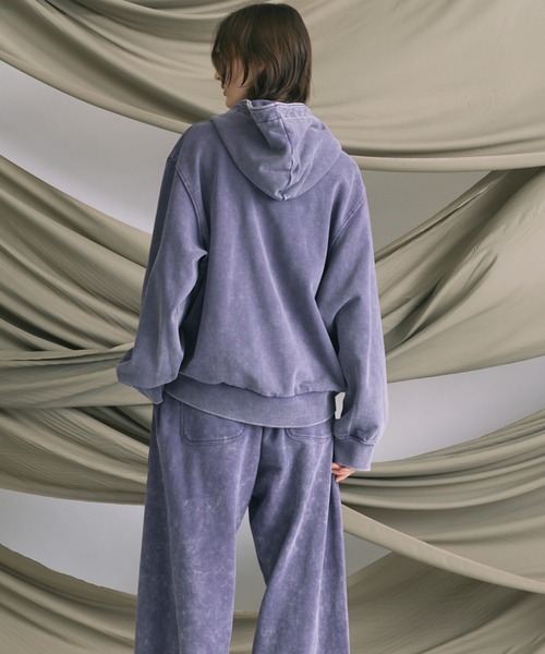 MAISON SPECIAL(メゾンスペシャル)の「《UNISEX》【ONE-MILE WEAR】Prime-Over Fade Zip Hoodie/ワンマイルウェアプライムオーバーフェードジップパーカー【MAISON SPECIAL/メゾンスペシャル】■セットアップ対応■(パーカー・メンズ・チャコールグレー/グレー/ブルー/パープル・0/1/2)」の19枚目の写真