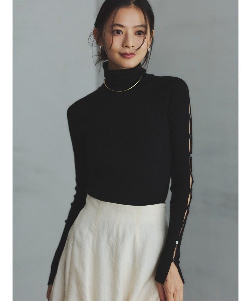 anuans（アニュアンス）の「スラッシュリブニットトップス（ニット/セーター・レディース・アイボリー/ブラック/グレー/レッド・FREE）」の7枚目の写真