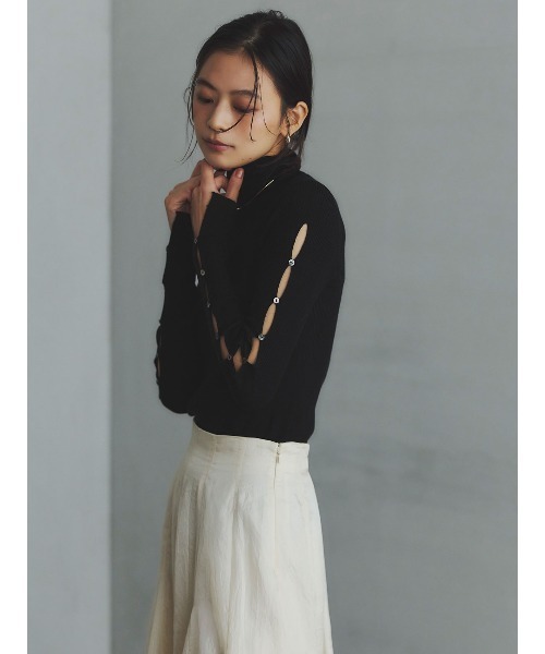 anuans（アニュアンス）の「スラッシュリブニットトップス（ニット/セーター・レディース・アイボリー/ブラック/グレー/レッド・FREE）」の12枚目の写真