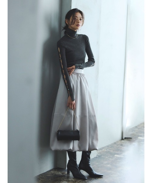 anuans（アニュアンス）の「スラッシュリブニットトップス（ニット/セーター・レディース・アイボリー/ブラック/グレー/レッド・FREE）」の5枚目の写真