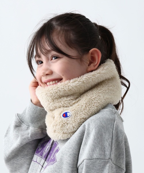 Champion(チャンピオン)の「【Champion(チャンピオン)】ボアネックウォーマー(KIDS)(ネックウォーマー/スヌード・キッズ・ベージュ/パープル/ブルー/ブラック・FREE)」の8枚目の写真