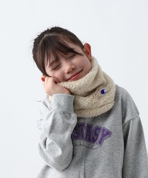 Champion(チャンピオン)の「【Champion(チャンピオン)】ボアネックウォーマー(KIDS)(ネックウォーマー/スヌード・キッズ・ベージュ/パープル/ブルー/ブラック・FREE)」の7枚目の写真