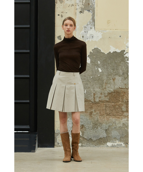 ANOETIC(アノエティック)の「FORMAL PLEATSW SKIRT_LIGHT GREY(スカート・レディース・ライトグレー・SMALL/MEDIUM)」の4枚目の写真