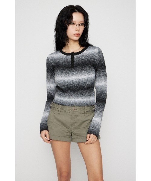 LAGUA GEM(ラグアジェム)の「GRADATION COMPACT KNIT トップス(ニット/セーター・レディース・ブラウン/ピンク/ブラック・FREE)」の4枚目の写真