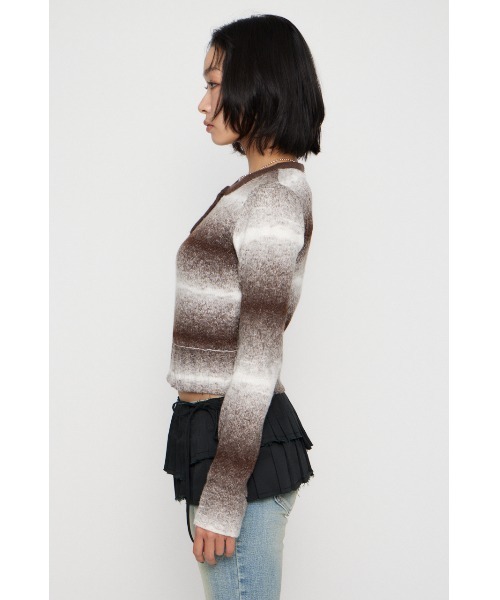 LAGUA GEM(ラグアジェム)の「GRADATION COMPACT KNIT トップス(ニット/セーター・レディース・ブラウン/ピンク/ブラック・FREE)」の15枚目の写真