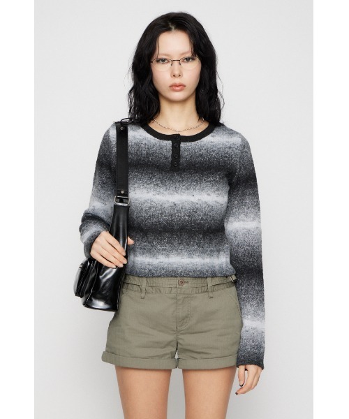 LAGUA GEM(ラグアジェム)の「GRADATION COMPACT KNIT トップス(ニット/セーター・レディース・ブラウン/ピンク/ブラック・FREE)」の20枚目の写真