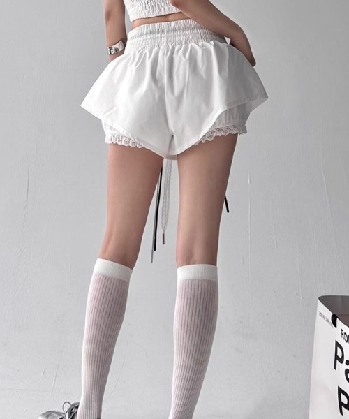 pyornim(ピョルニム)の「レースレイヤード ルームショーツ パジャマ ショートパンツ(その他パンツ・レディース・ホワイト/ブラック・M/L)」の4枚目の写真