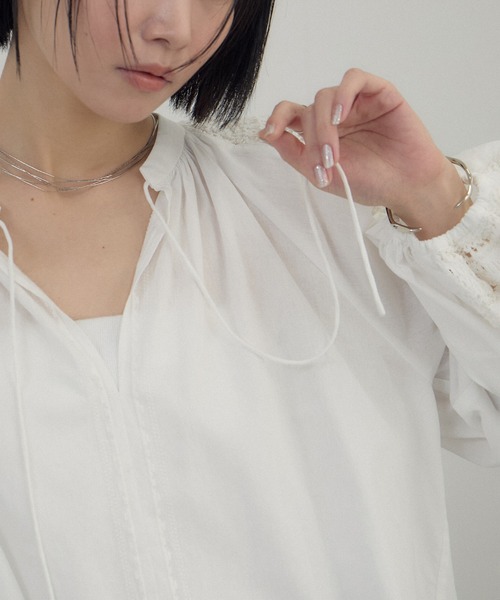 SALON adam et rope'(サロン アダム エ ロペ)の「【WEB限定】レースアクセントブラウス(シャツ/ブラウス・レディース・ブラック/オフホワイト・FREE)」の13枚目の写真