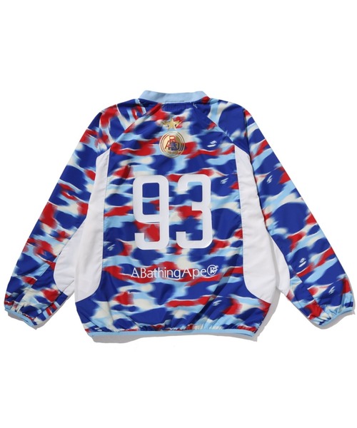 A BATHING APE（アベイシングエイプ）の「SCREEN CAMO FOOTBALL LOGO RELAXED FIT CREWNECK SWEATSHIRT（スウェット・メンズ・ブラック/ブルー・MEDIUM/XX-LARGE/LARGE/SMALL/X-LARGE）」の4枚目の写真