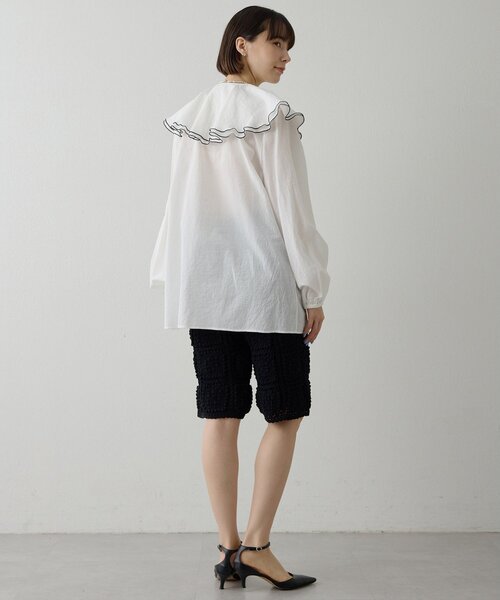 Whim Gazette（ウィムガゼット）の「ローンフリルブラウス（シャツ/ブラウス・レディース・ネイビー/オフホワイト・FREE）」の8枚目の写真