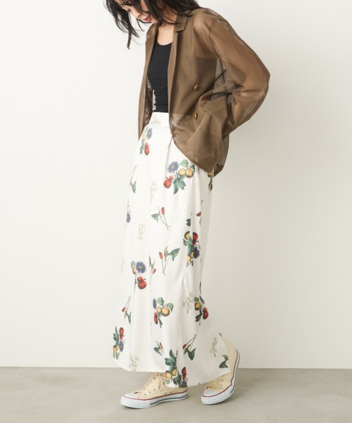 Unitage（ユニテージ）の「ボタニカル柄ロングスカート（スカート・レディース・ブラック/アイボリー・FREE）」の14枚目の写真