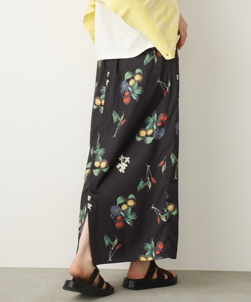 Unitage（ユニテージ）の「ボタニカル柄ロングスカート（スカート・レディース・ブラック/アイボリー・FREE）」の7枚目の写真