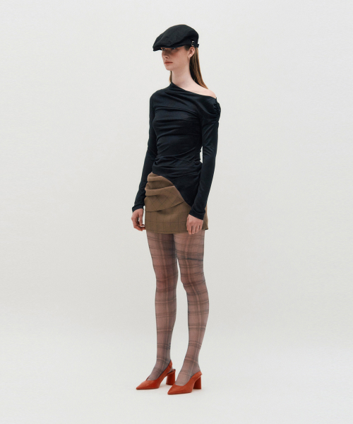 KIMZISU(キムジス)の「One Shoulder Draped Jersey Top _ BLACK(Tシャツ/カットソー・レディース・ブラック・S/M)」の6枚目の写真