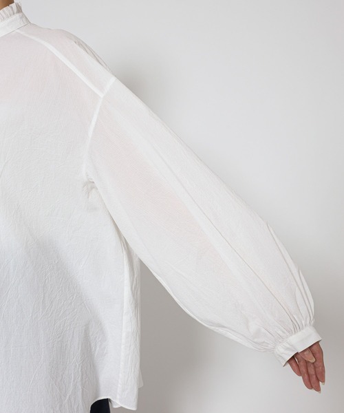 BABYLONE(バビロン)の「コードレーンギャザーブラウス(シャツ/ブラウス・レディース・ブルー/オフホワイト・フリー)」の22枚目の写真