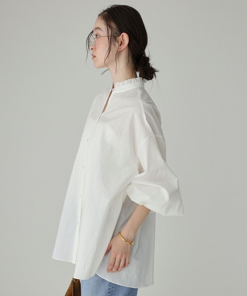 BABYLONE(バビロン)の「コードレーンギャザーブラウス(シャツ/ブラウス・レディース・ブルー/オフホワイト・フリー)」の4枚目の写真