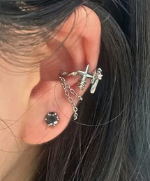 B.I.D.（ビーアイディー）の「《Bz》クロスチェーンイヤーカフ/十字架(RZ)（イヤーカフ）」