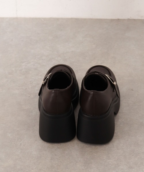 archives（アルシーヴ）の「厚底ベルトパンプス（パンプス・レディース・ブラウン/ブラック・MEDIUM/LARGE）」の9枚目の写真