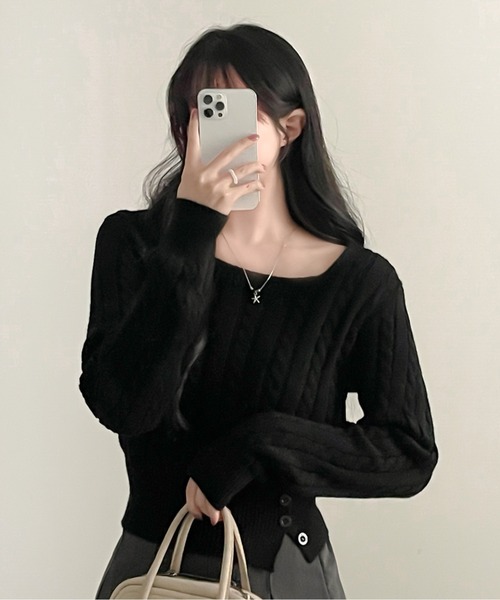 AMAJI（アマジ）の「サイドボタンコンパクトプルオーバー（Tシャツ/カットソー・レディース・ブラック/ホワイト・LARGE/MEDIUM/SMALL）」の3枚目の写真
