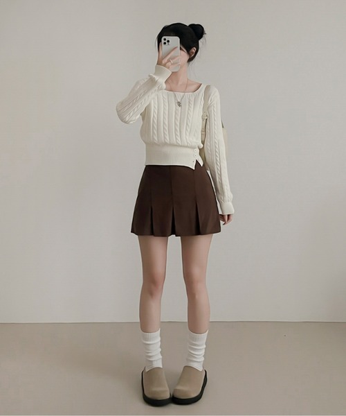 AMAJI（アマジ）の「サイドボタンコンパクトプルオーバー（Tシャツ/カットソー・レディース・ブラック/ホワイト・LARGE/MEDIUM/SMALL）」の5枚目の写真