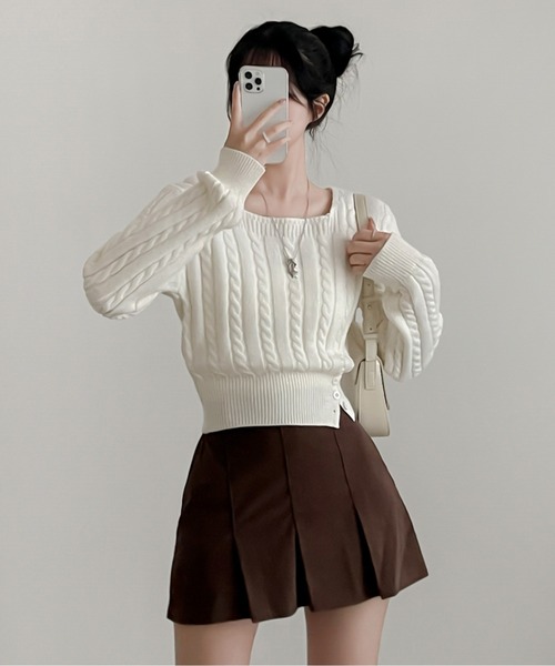 AMAJI（アマジ）の「サイドボタンコンパクトプルオーバー（Tシャツ/カットソー・レディース・ブラック/ホワイト・LARGE/MEDIUM/SMALL）」の6枚目の写真