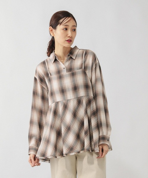 GLOBAL WORK(グローバルワーク)の「フリンジチェックシャツ長袖/633899(シャツ/ブラウス・レディース・ブラウン系8/ホワイト系8/ブラック系9/ブルー系その他・LARGE/MEDIUM)」の2枚目の写真