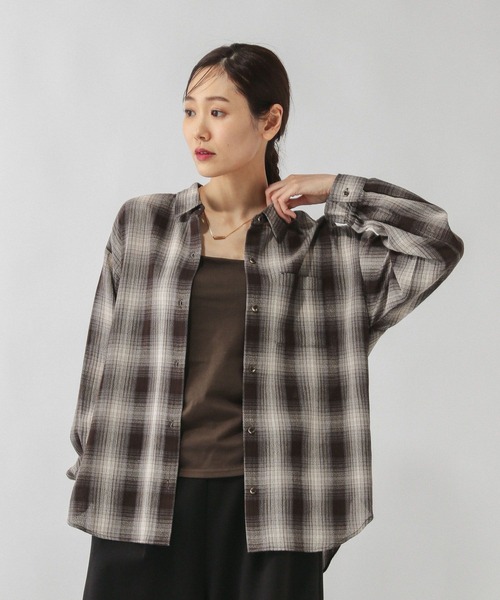GLOBAL WORK(グローバルワーク)の「フリンジチェックシャツ長袖/633899(シャツ/ブラウス・レディース・ブラウン系8/ホワイト系8/ブラック系9/ブルー系その他・LARGE/MEDIUM)」の4枚目の写真