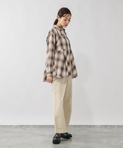 GLOBAL WORK(グローバルワーク)の「フリンジチェックシャツ長袖/633899(シャツ/ブラウス・レディース・ブラウン系8/ホワイト系8/ブラック系9/ブルー系その他・LARGE/MEDIUM)」の5枚目の写真