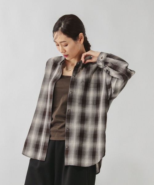 GLOBAL WORK(グローバルワーク)の「フリンジチェックシャツ長袖/633899(シャツ/ブラウス・レディース・ブラウン系8/ホワイト系8/ブラック系9/ブルー系その他・LARGE/MEDIUM)」の16枚目の写真