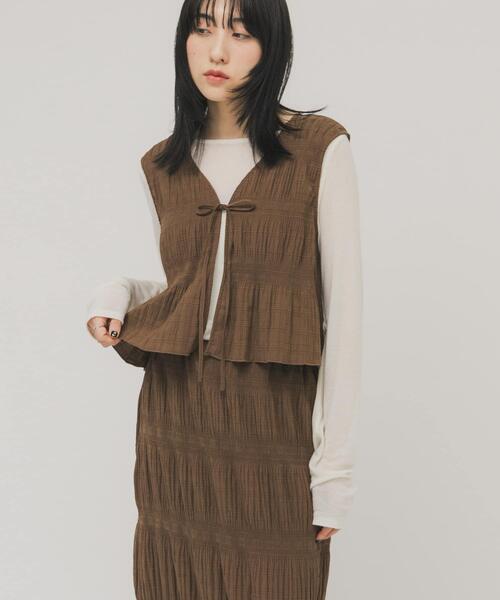 KBF（ケイビーエフ）の「マジョリカプリーツベストSETスカート（セットアップ・レディース・カーキ/ブラック/ブラウン・ONE）」の21枚目の写真